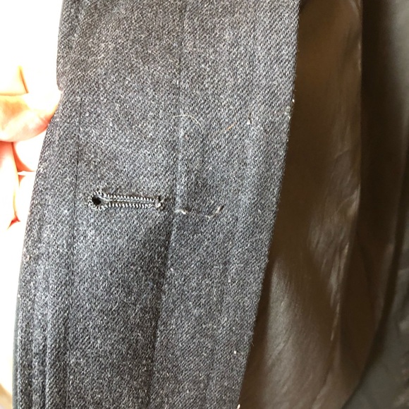 Classic American Airlines Trench Coat, 8R w/Quilted Detachable Liner & Hood - Picture 6 of 15